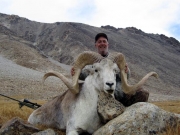 Client with trophy Marco Polo Sheep in Tajikistan